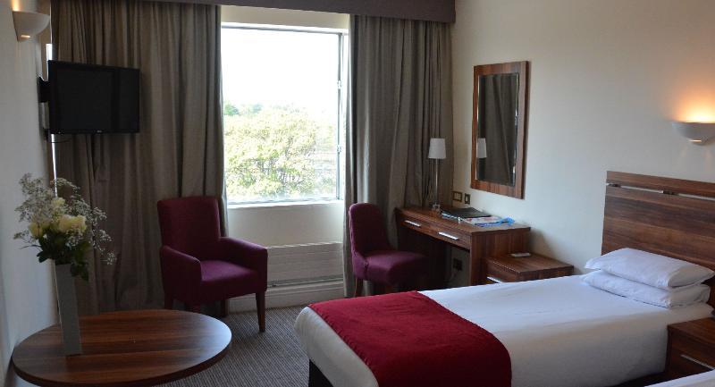 Maldron Hotel Merrion Road Dublin Buitenkant foto