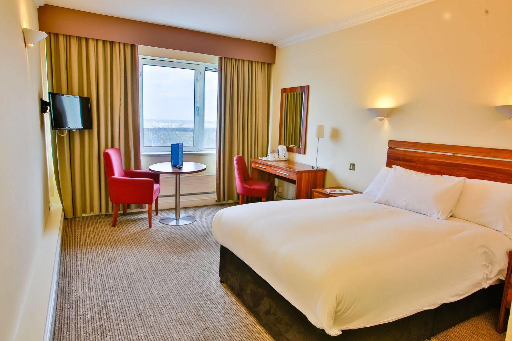 Maldron Hotel Merrion Road Dublin Buitenkant foto