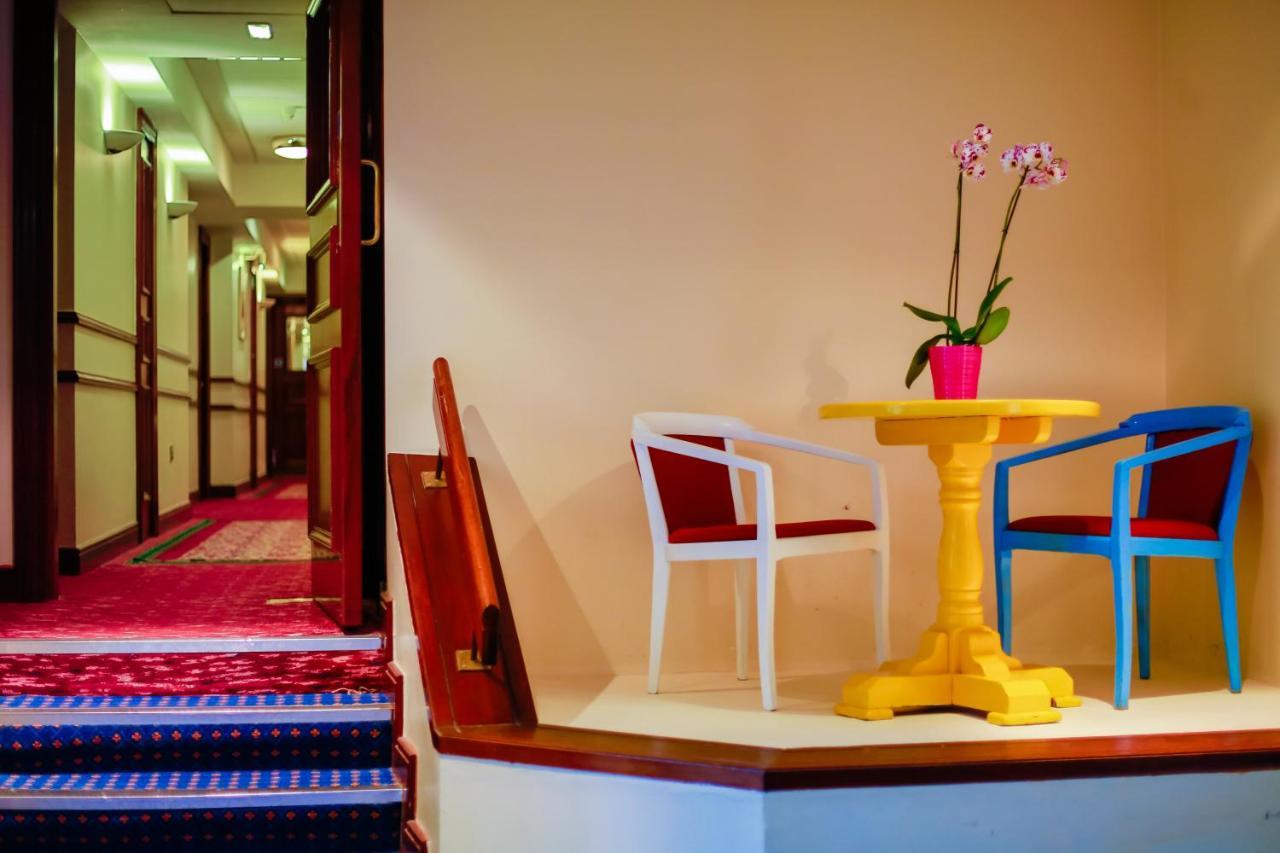 Maldron Hotel Merrion Road Dublin Buitenkant foto
